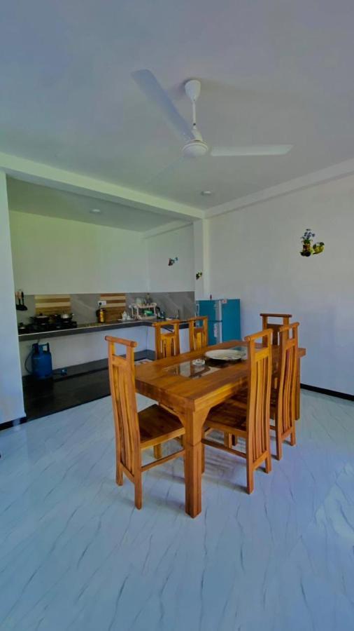 Kaumadi Villa Unawatuna Buitenkant foto